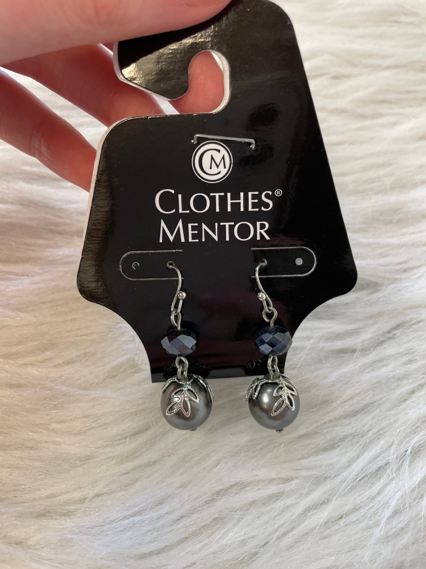 Earrings Dangle/drop By Clothes Mentor