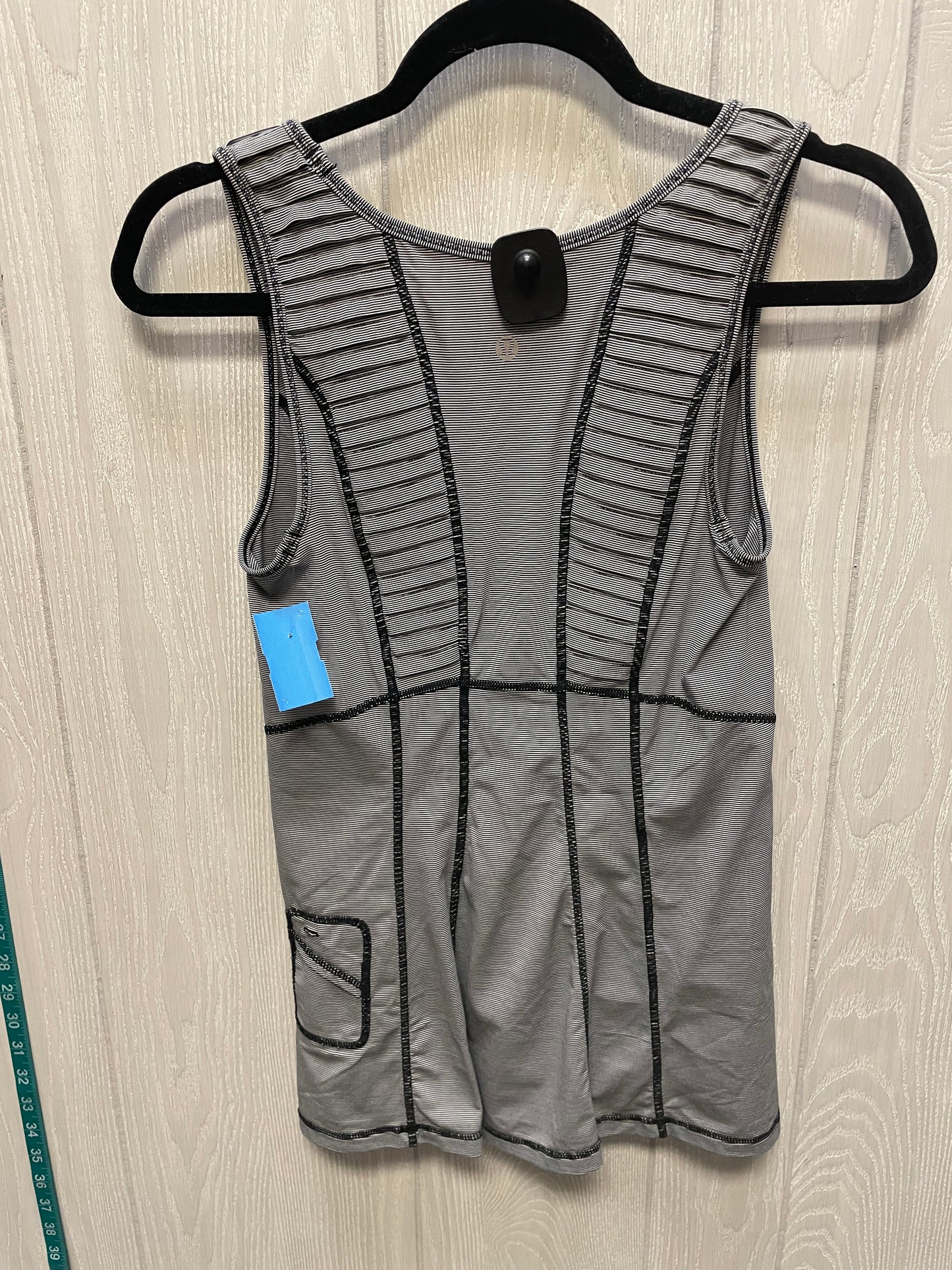 Athletic Tank Top By Lululemon In Grey, Size: S