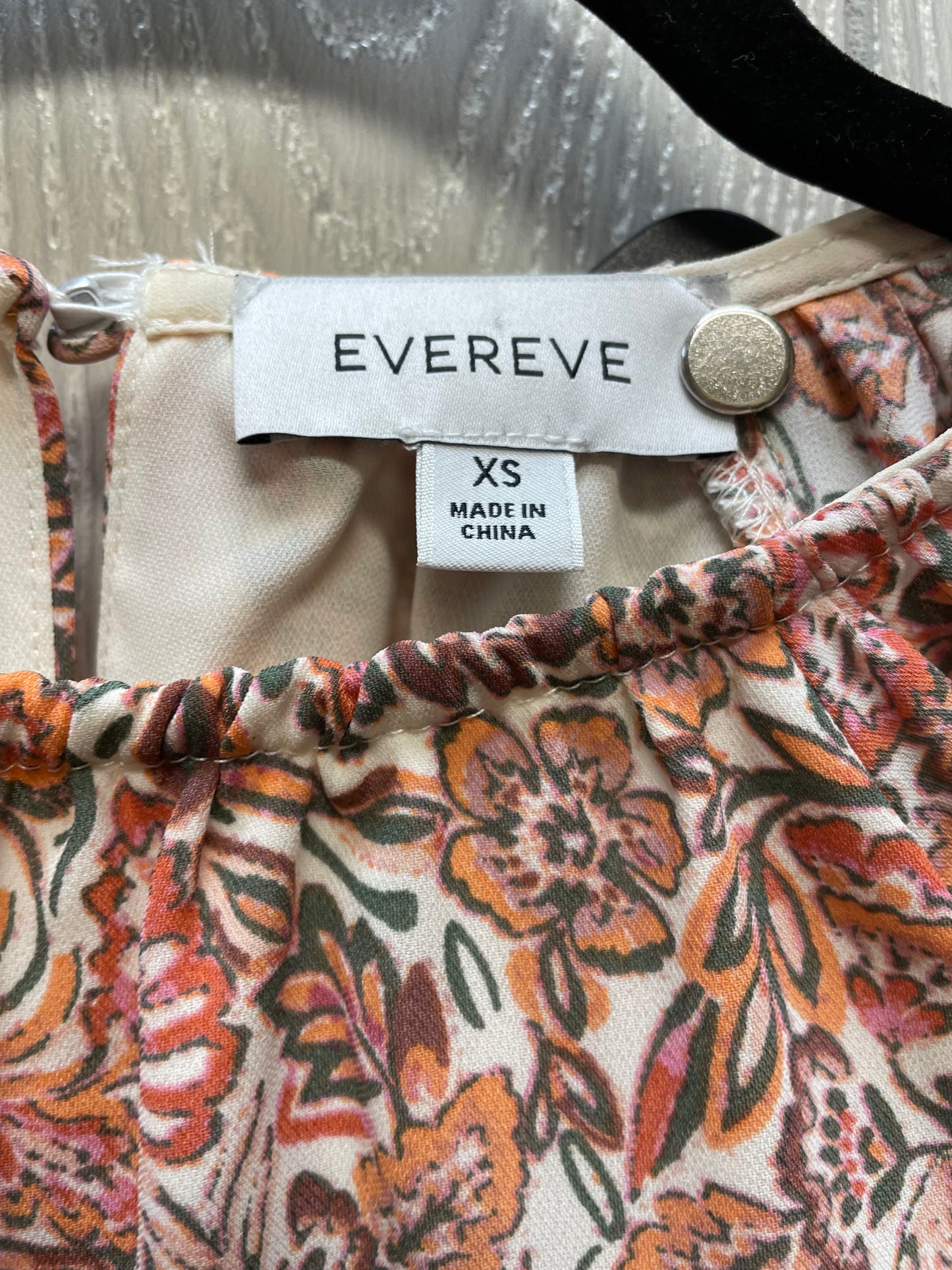 Top Long Sleeve By Evereve In Floral Print, Size: Xs