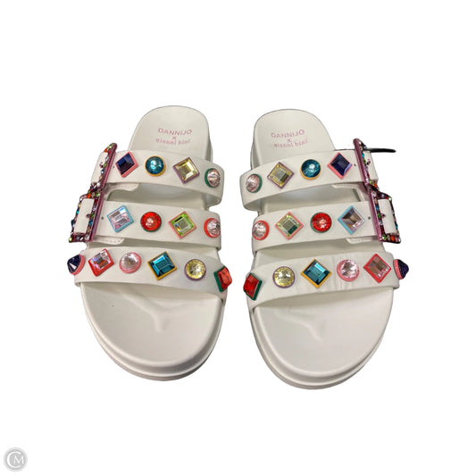 Sandals Flats By Gianni Bini In White, Size: 6.5