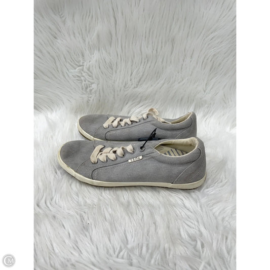 Shoes Flats By Taos In Grey, Size: 9