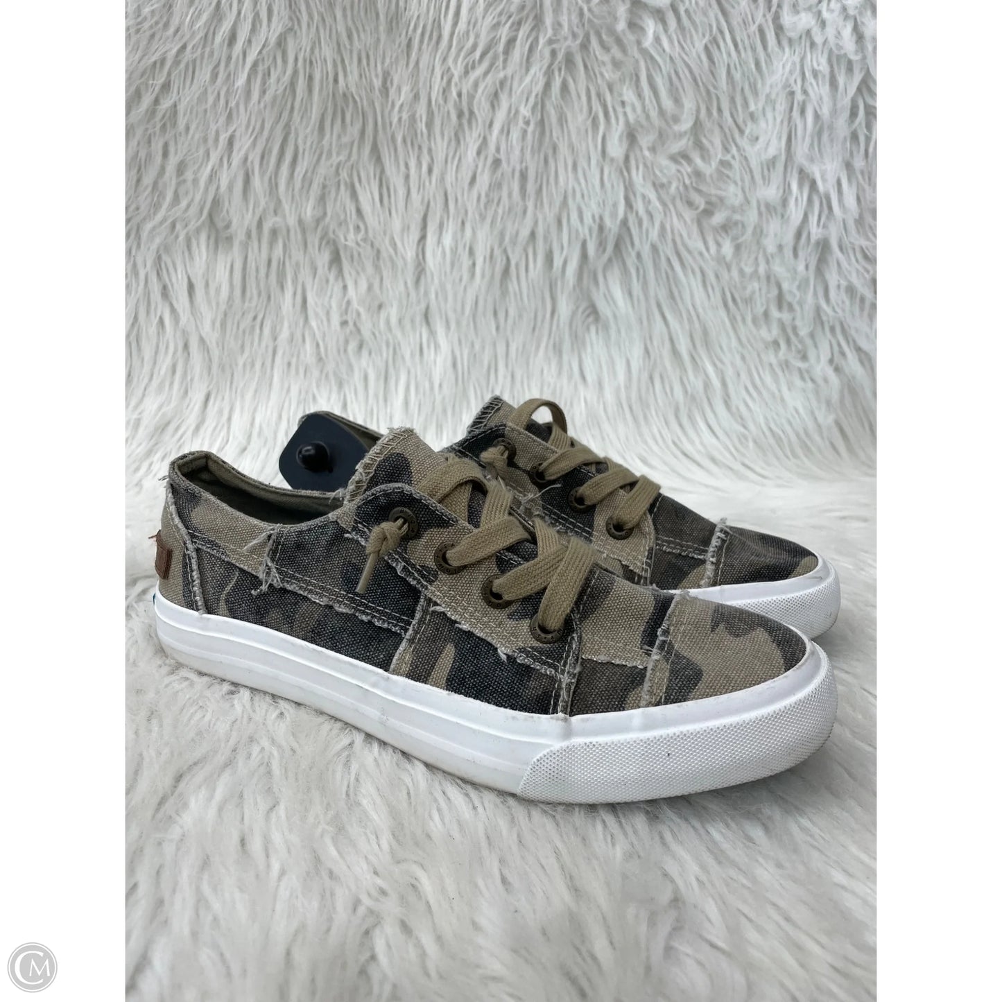 Shoes Flats By Blowfish In Camouflage Print, Size: 8.5