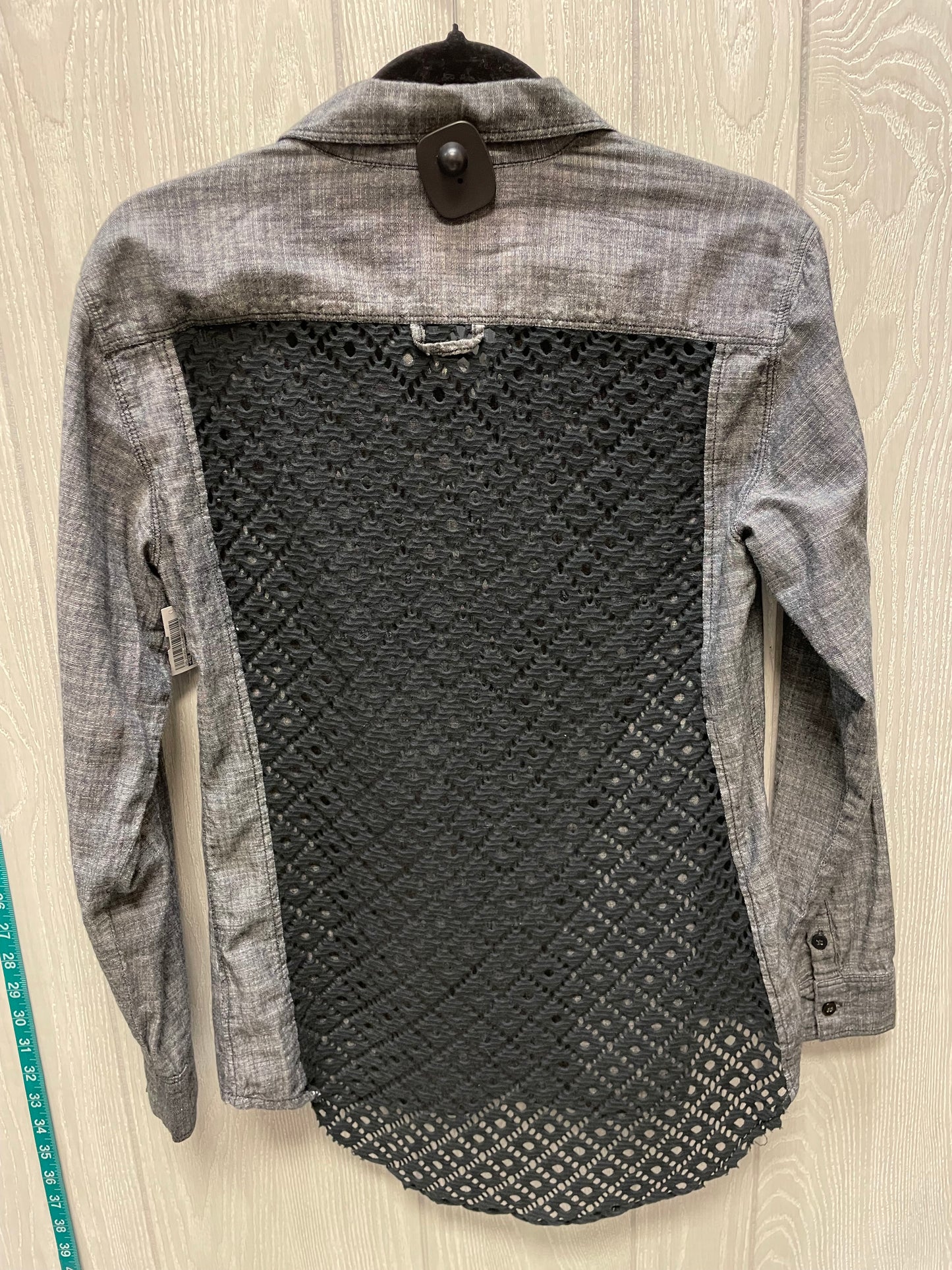 Top Long Sleeve By Free People In Black & Grey, Size: S