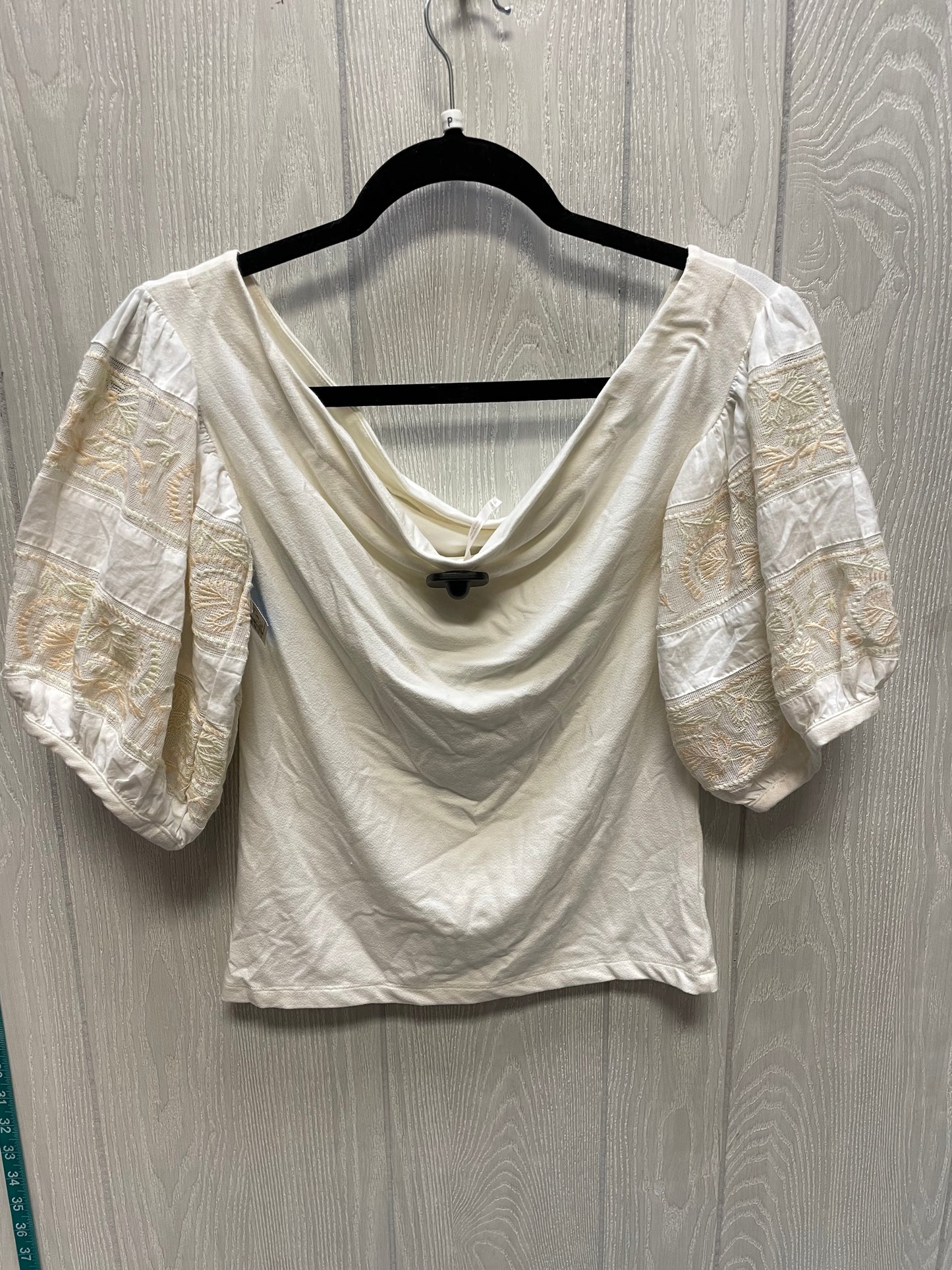 Top Short Sleeve By Free People In Cream, Size: Sp