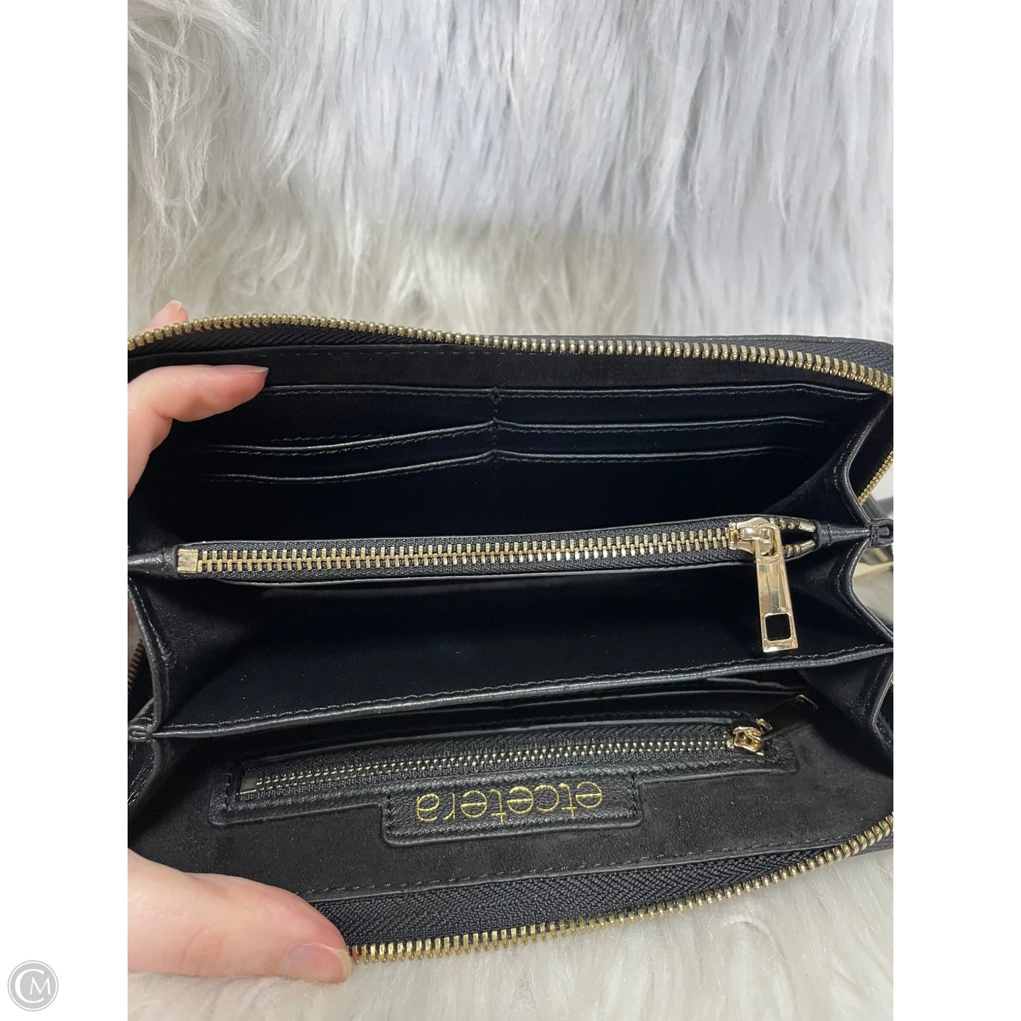 Wallet By Etcetra, Size: Medium