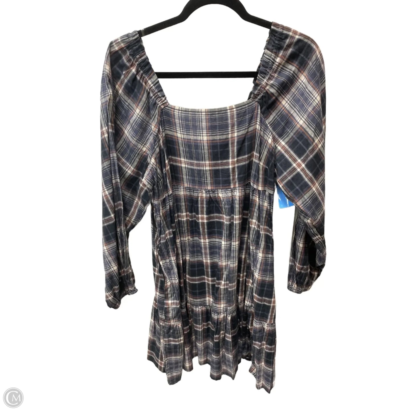 Dress Casual Short By Universal Thread In Plaid Pattern, Size: M