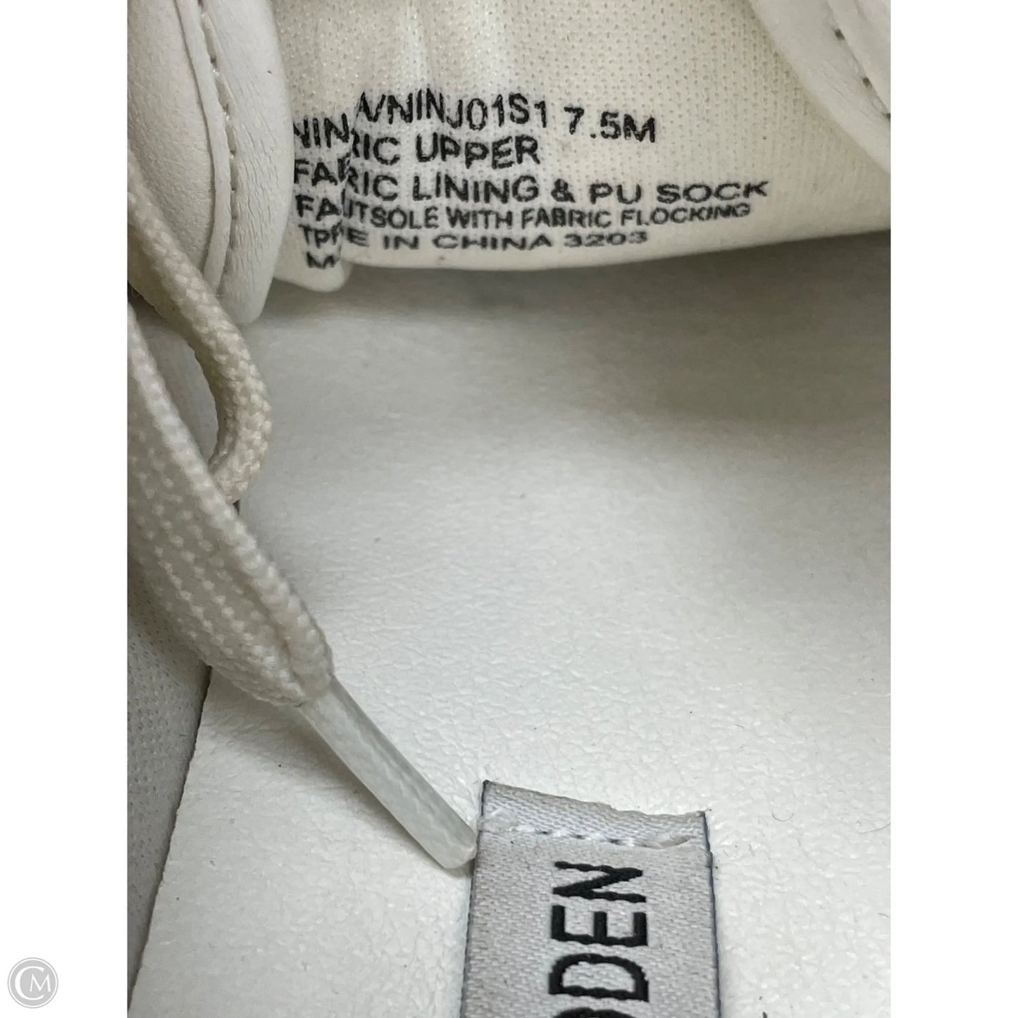 Shoes Sneakers By Steve Madden In Black & White, Size: 7.5