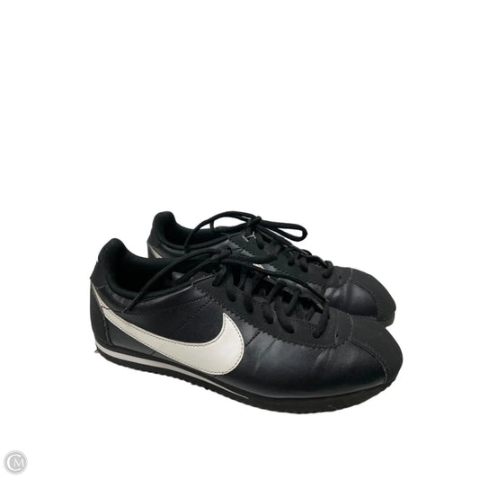 Shoes Sneakers By Nike In Black & White, Size: 8