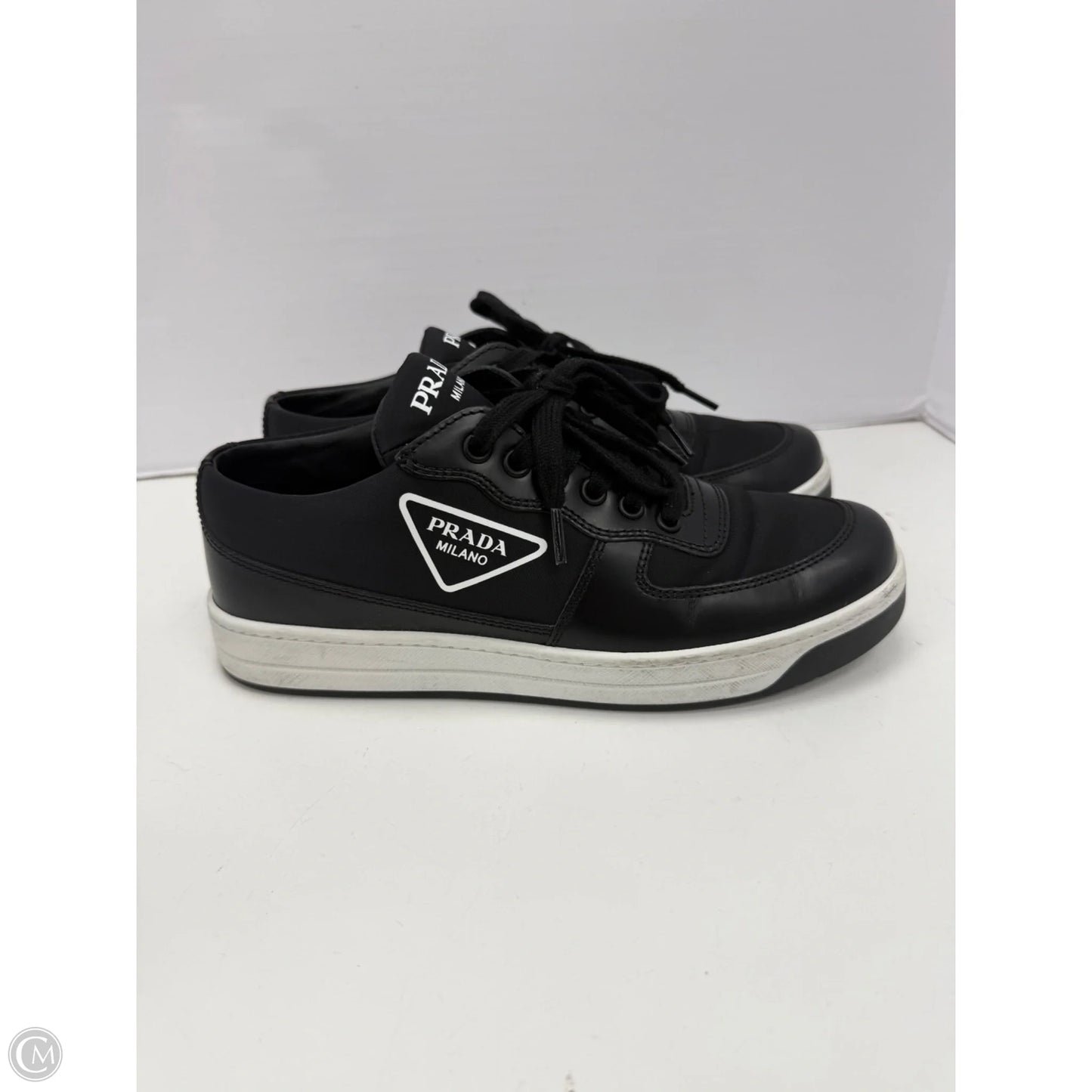 Shoes Luxury Designer By Prada In Black & White, Size: 7