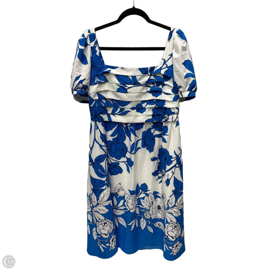 Dress Casual Short By Adrianna Papell In Floral Print, Size: L