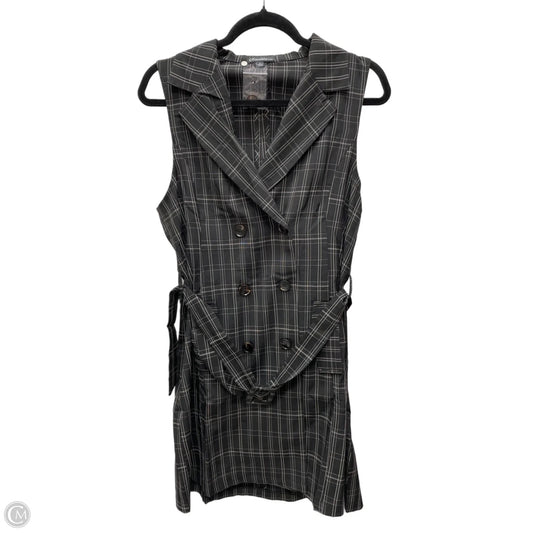 Dress Casual Short By Clothes Mentor In Plaid Pattern, Size: L