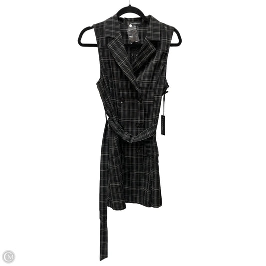Dress Casual Short By Clothes Mentor In Plaid Pattern, Size: S