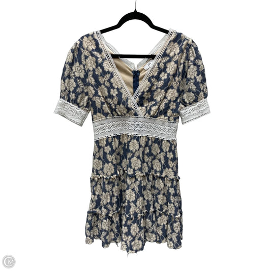 Dress Casual Short By Clothes Mentor In Floral Print, Size: M