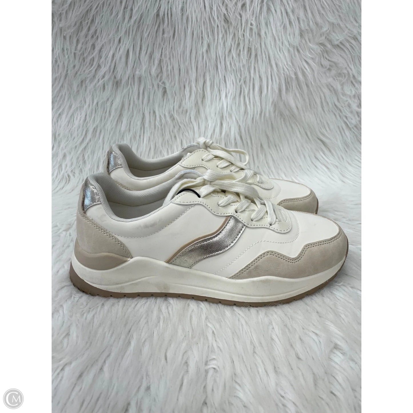 Shoes Sneakers By Time And Tru In Cream & Grey, Size: 10