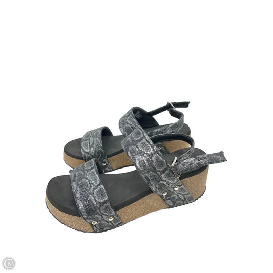 Sandals Heels Wedge By Volatile In Animal Print, Size: 8