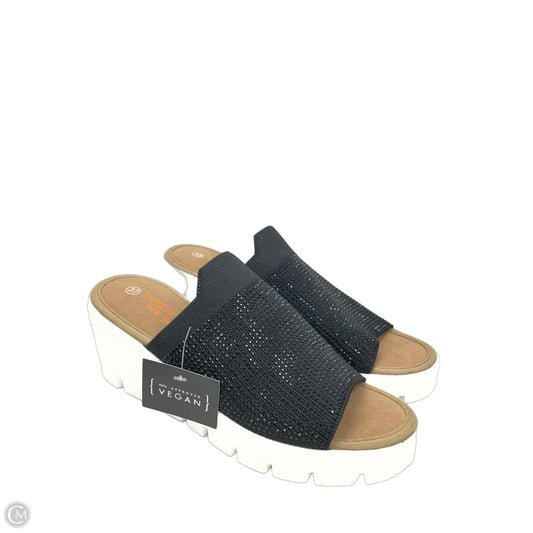 Sandals Flats By Bernie Mev In Black, Size: 7.5