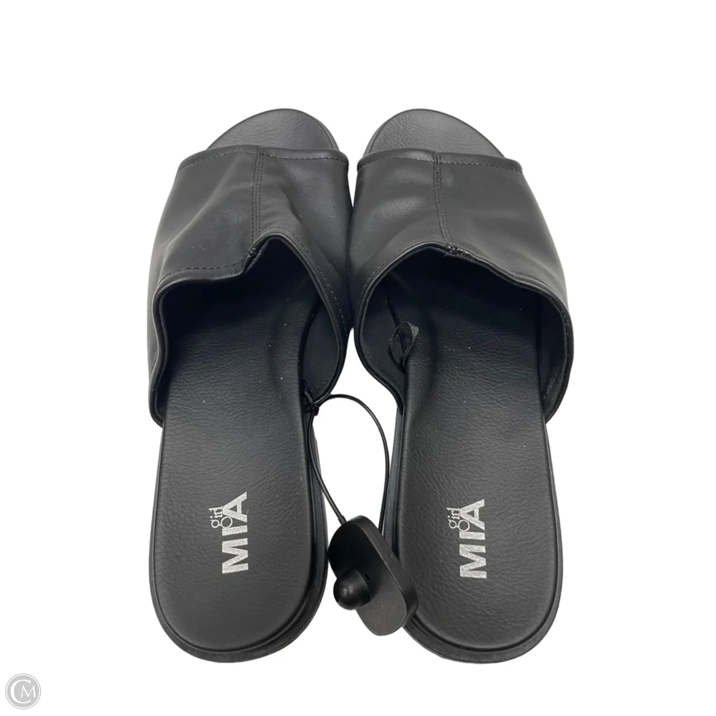 Sandals Flats By Mia In Black, Size: 10