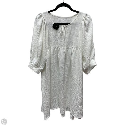 Dress Casual Short By Clothes Mentor In White, Size: L