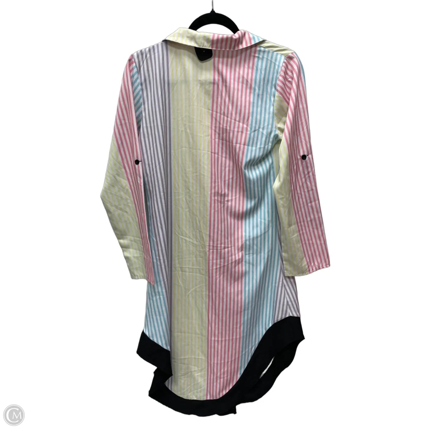 Dress Casual short By Clothes Mentor In Striped Pattern, Size: S