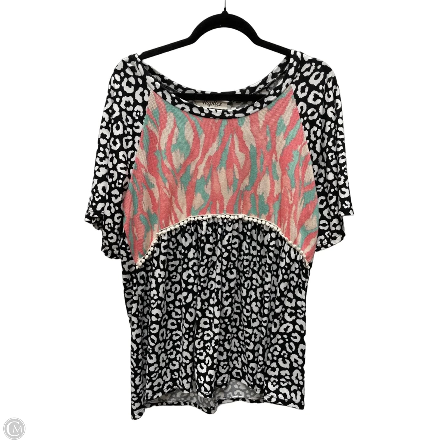 Top Short Sleeve By Haptics In Animal Print, Size: L