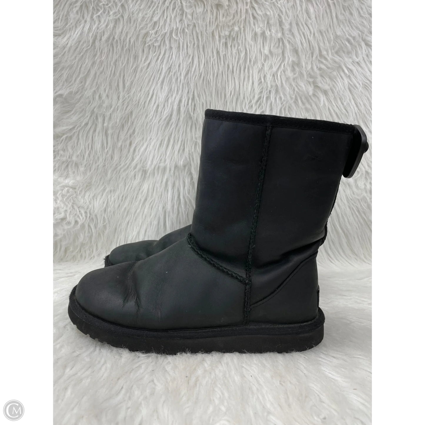 Boots Designer By Ugg In Black, Size: 8