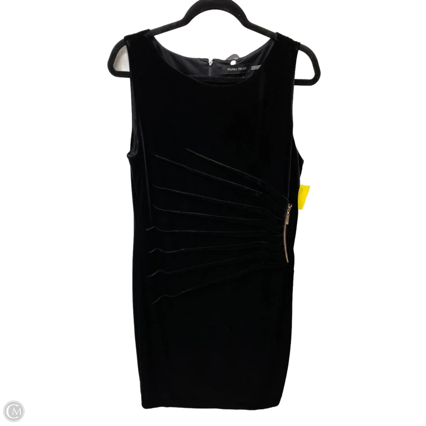 Dress Casual Short By Ivanka Trump In Black, Size: L