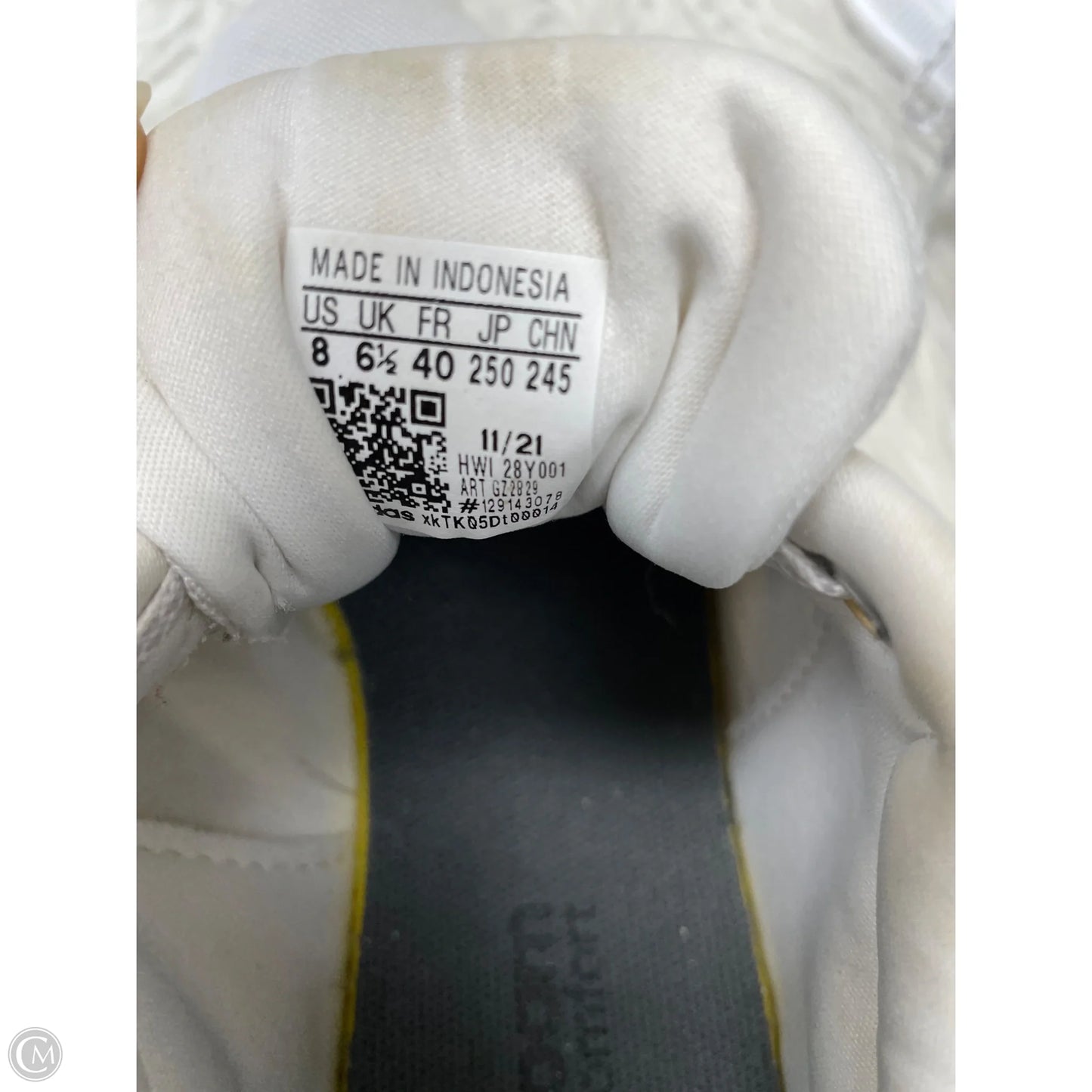 Shoes Athletic By Adidas In Grey & White, Size: 8