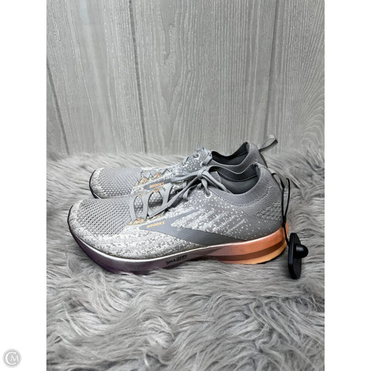 Shoes Athletic By Brooks In Grey, Size: 8.5