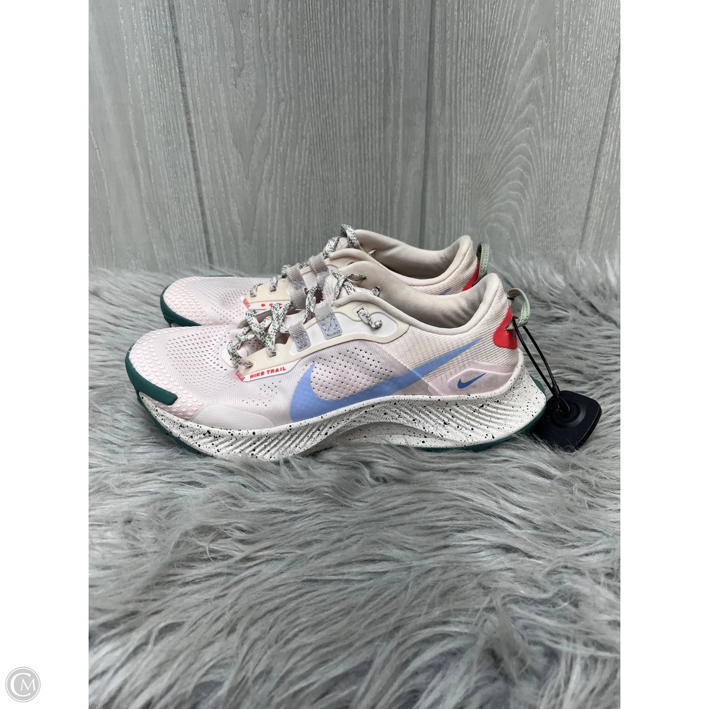 Shoes Athletic By Nike In Green & Pink, Size: 9.5