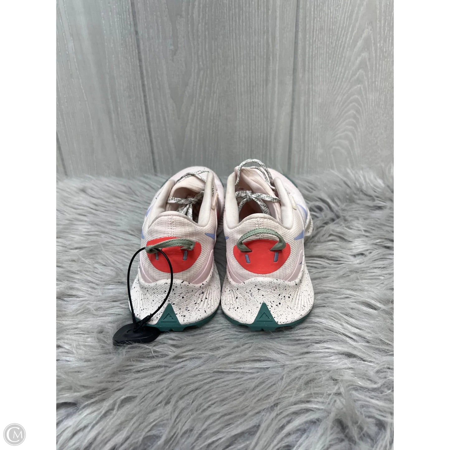 Shoes Athletic By Nike In Green & Pink, Size: 9.5