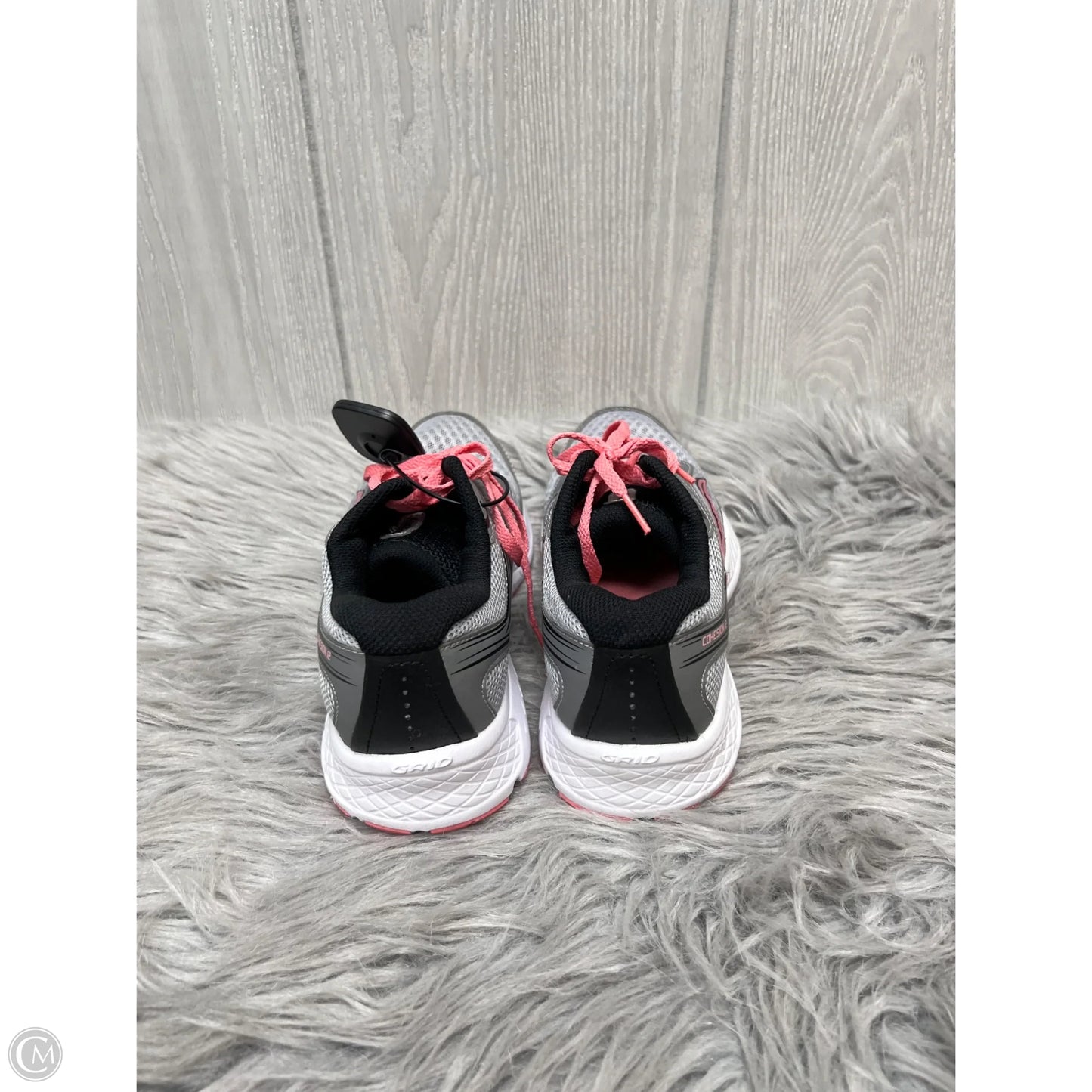 Shoes Athletic By Saucony In Multi-colored, Size: 8