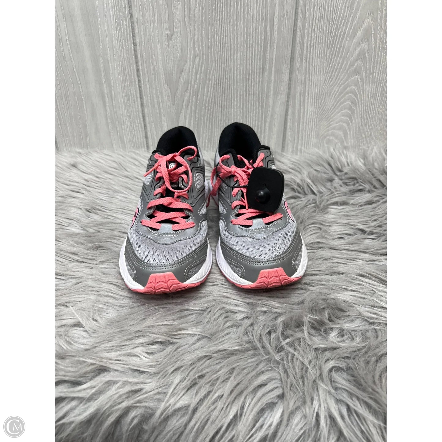 Shoes Athletic By Saucony In Multi-colored, Size: 8