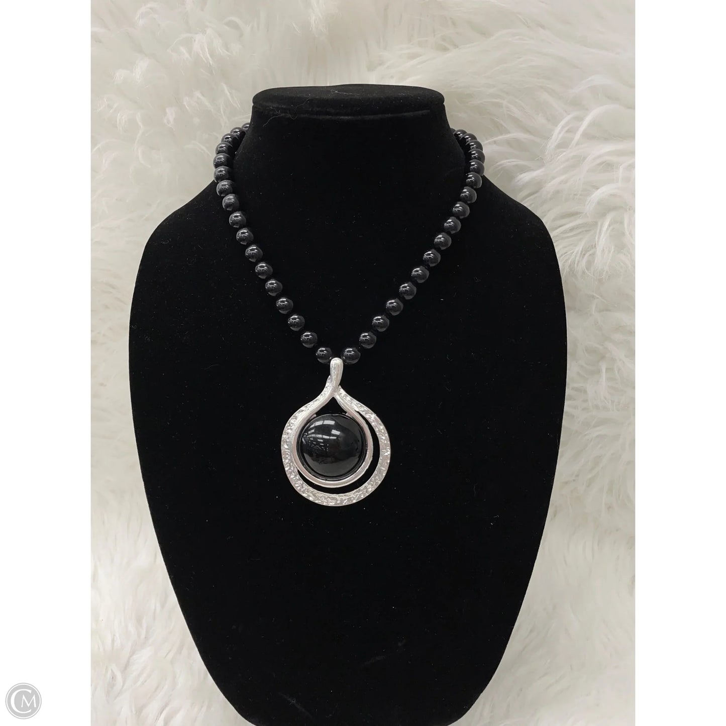 Necklace Pendant By Clothes Mentor, Size: 0