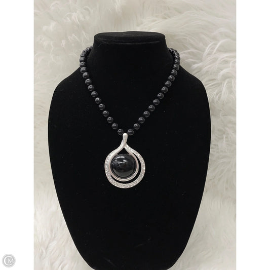 Necklace Pendant By Clothes Mentor, Size: 0