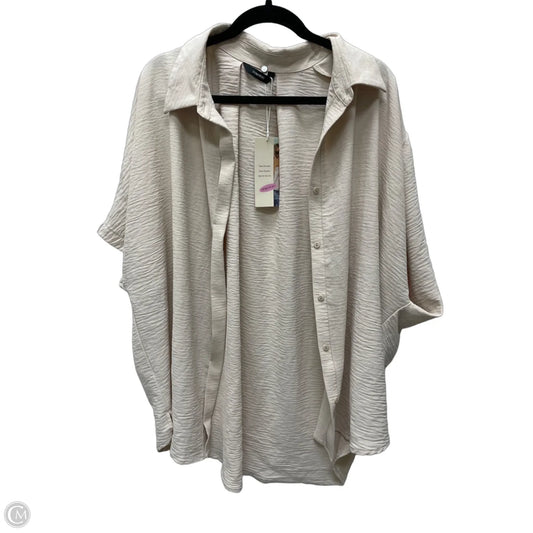 Top Short Sleeve By Dokotoo In Tan, Size: 2x