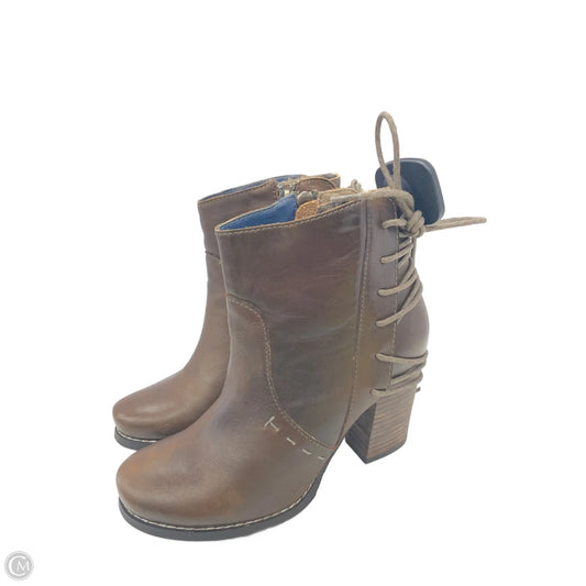 Shoes Heels Block By Cmc In Brown, Size: 6