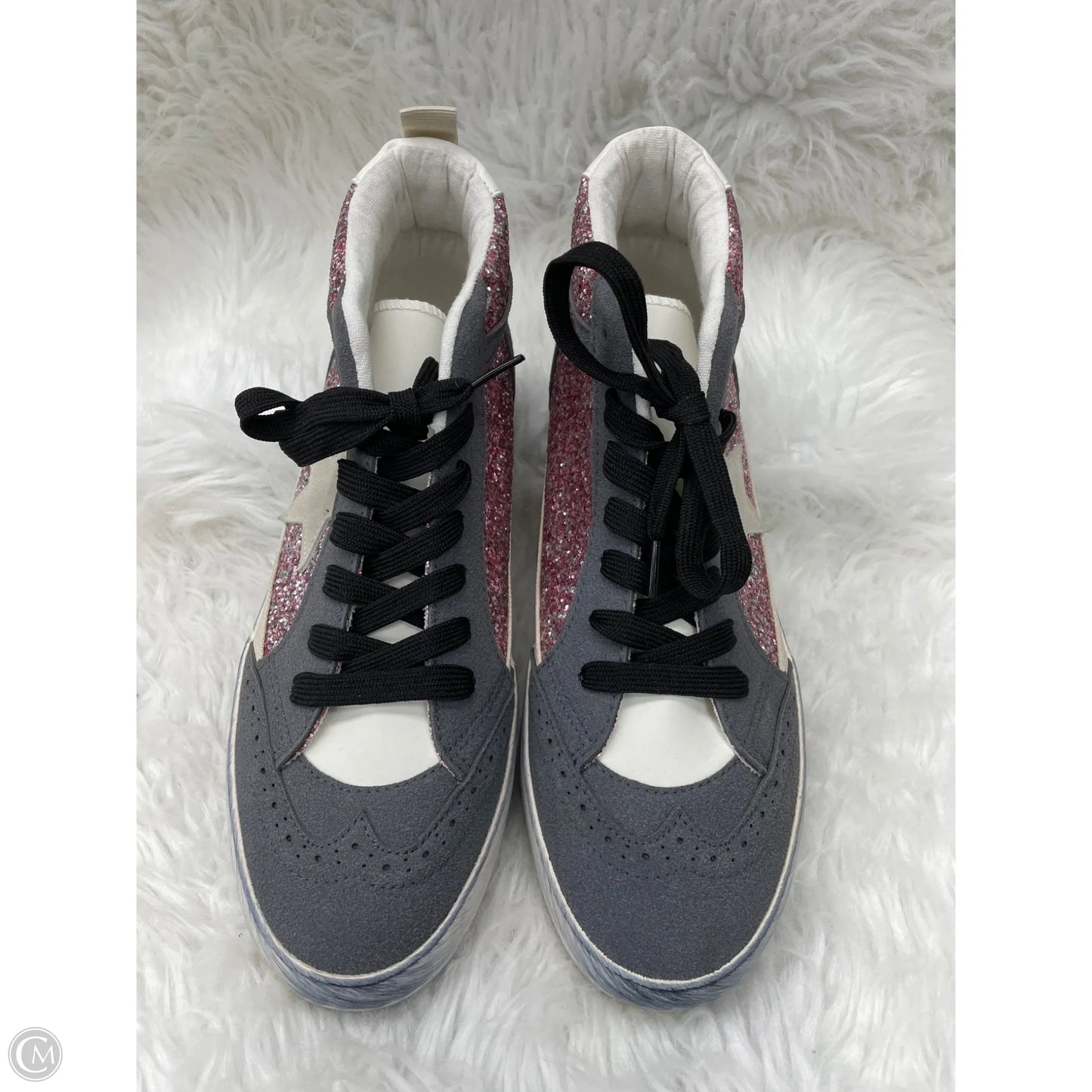 Shoes Sneakers By Yoki In Grey & Pink, Size: 10