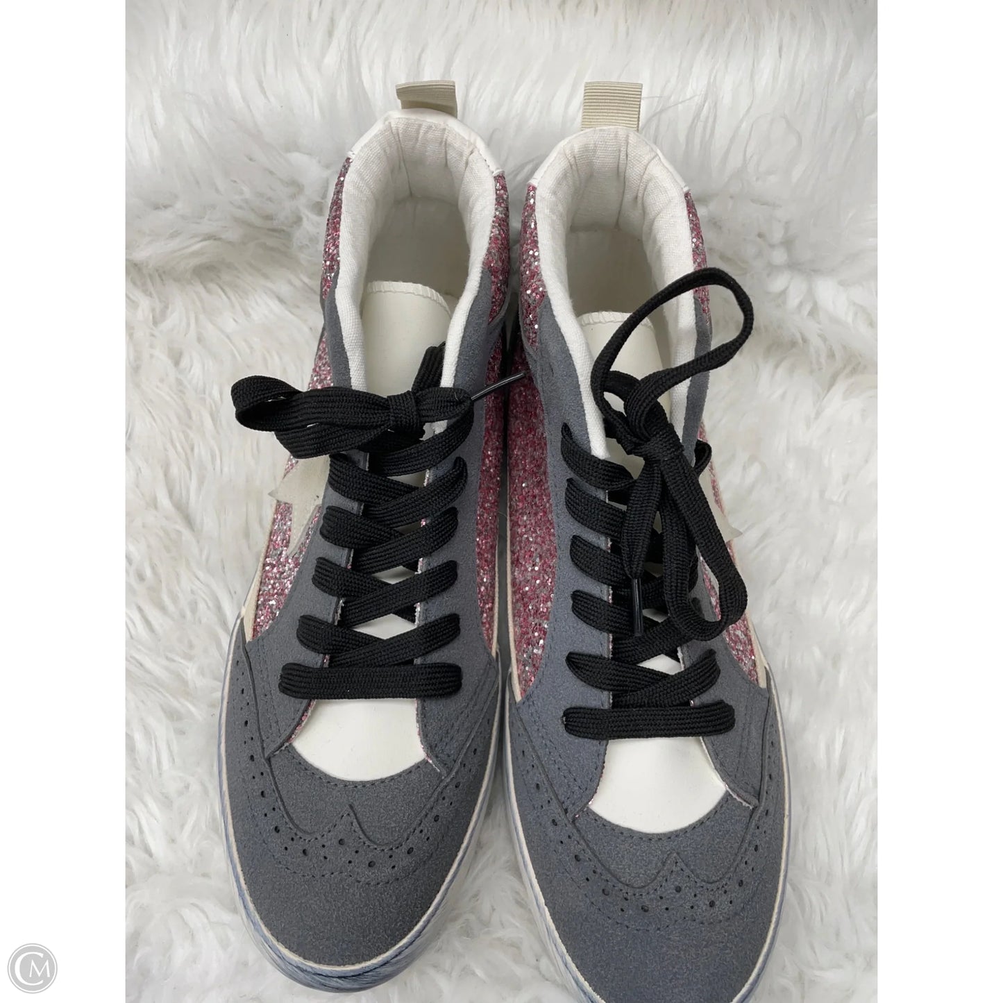 Shoes Sneakers By Yoki In Grey & Pink, Size: 10