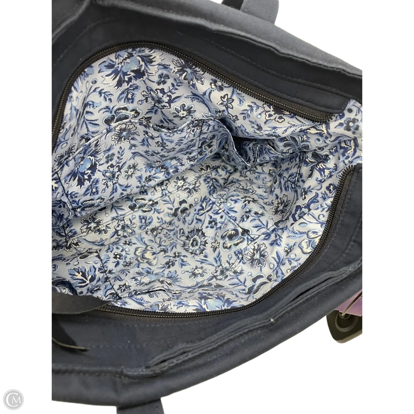 Handbag By Vera Bradley, Size: Medium