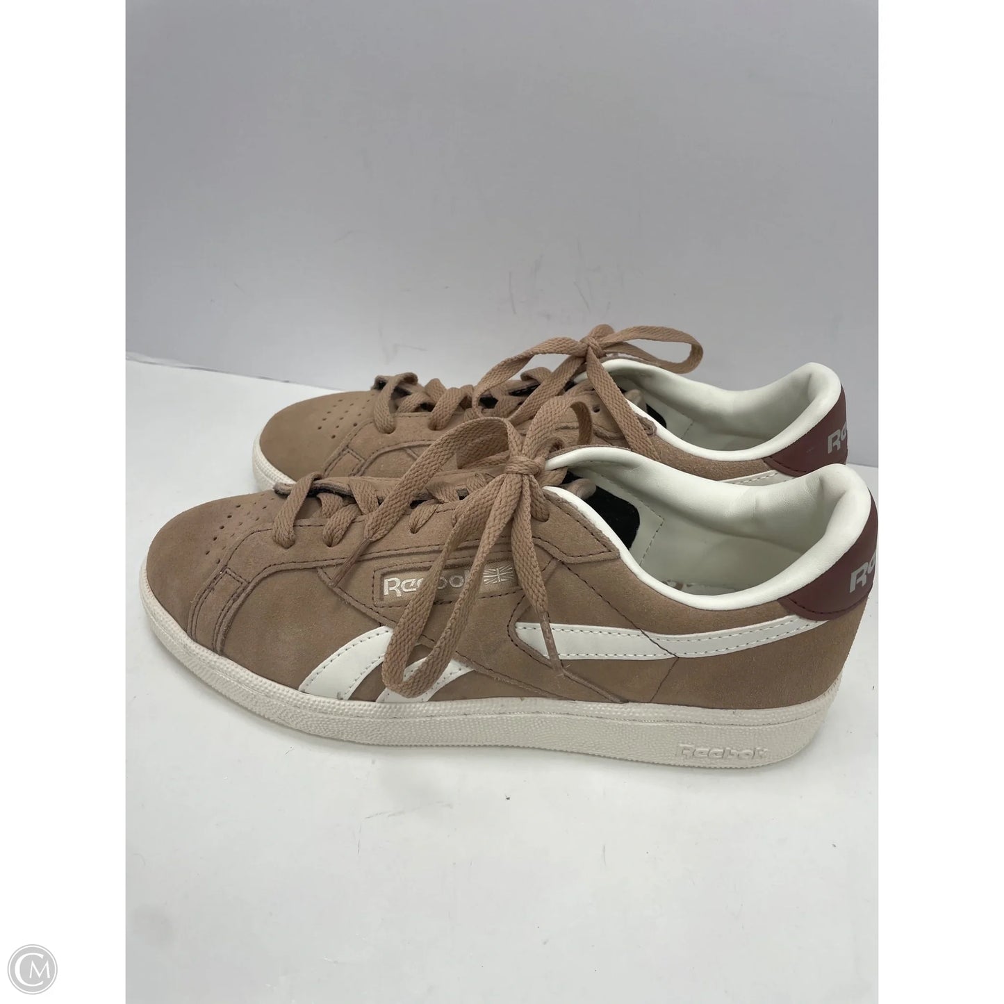 Shoes Sneakers By Reebok In Tan & White, Size: 8