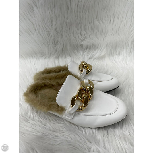 Shoes Flats By Cme In White, Size: 6