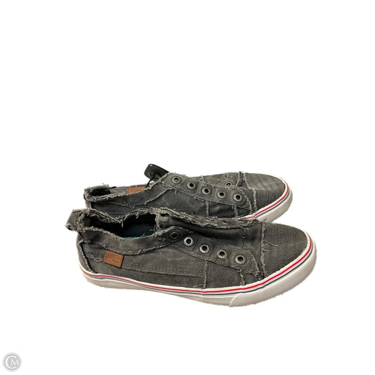 Shoes Flats By Blowfish In Grey, Size: 10