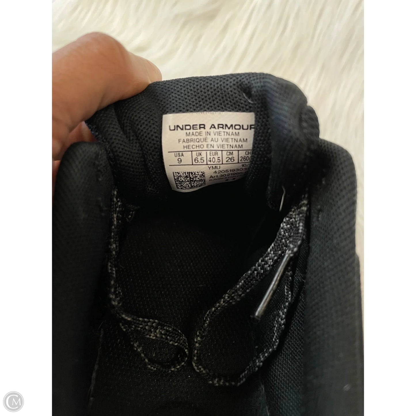 Shoes Athletic By Under Armour In Black & Grey, Size: 9