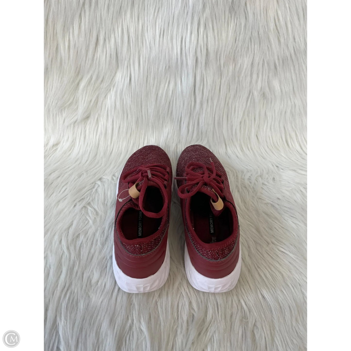 Shoes Athletic By Clothes Mentor In Red & White, Size: 6