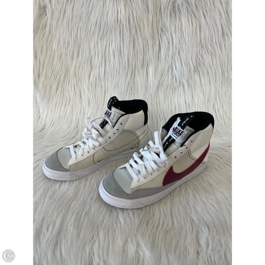 Shoes Sneakers By Nike In Black & White, Size: 6.5