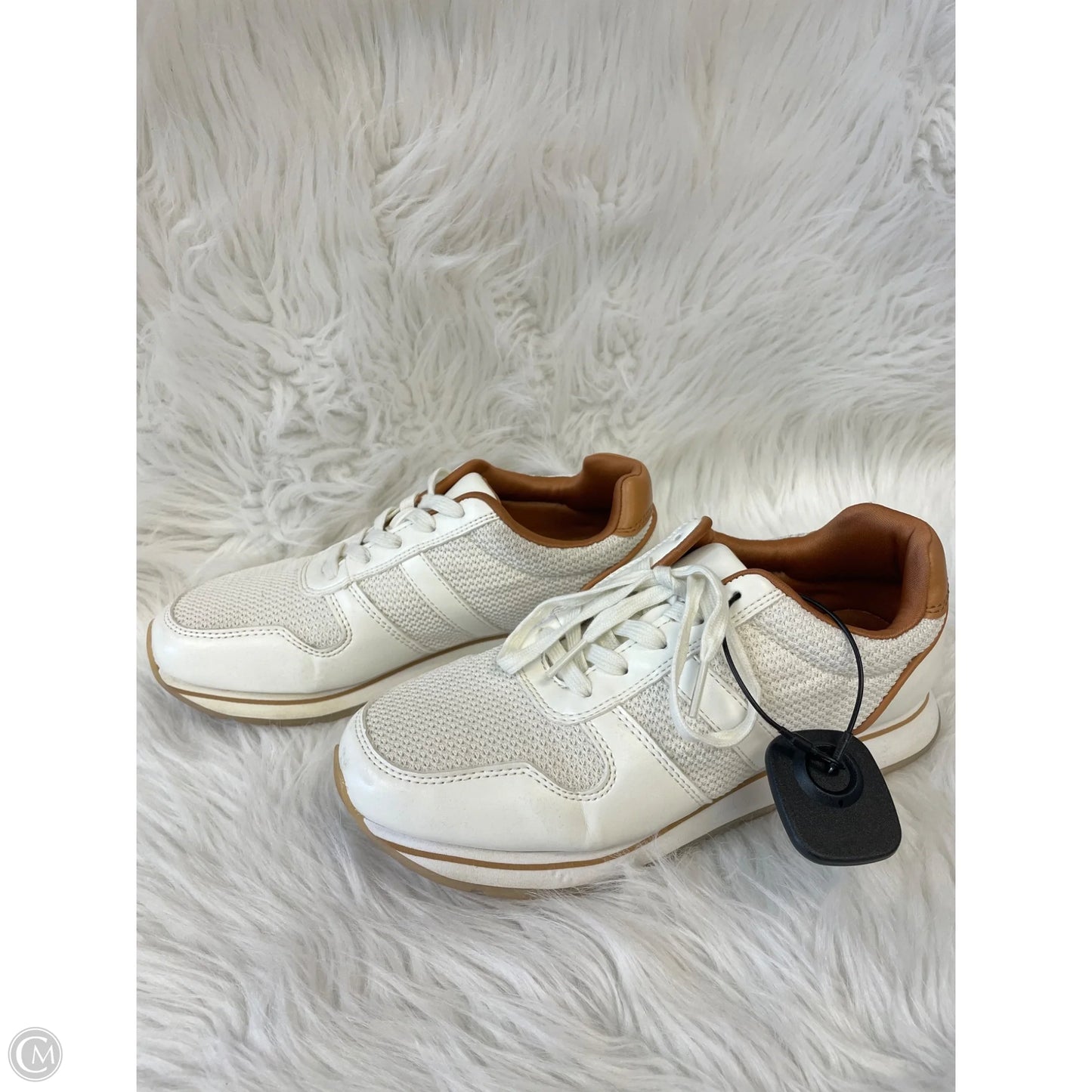 Shoes Sneakers By Banana Republic In Tan & White, Size: 7.5