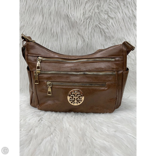 Crossbody By Clothes Mentor, Size: Medium