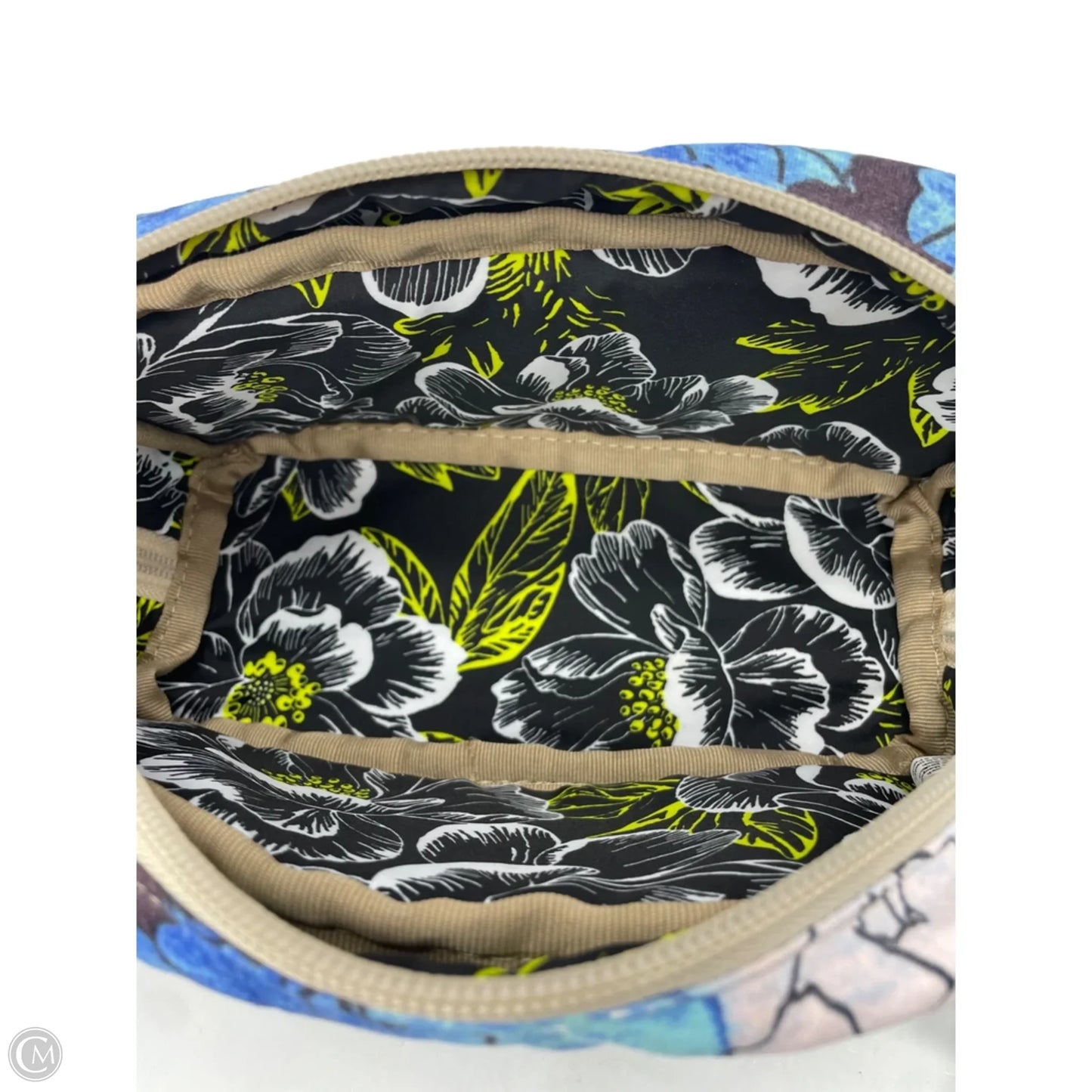 Makeup Bag By Maaji, Size: Medium