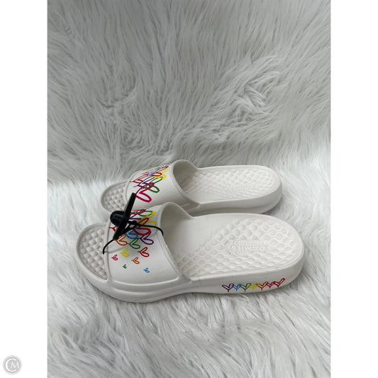 Sandals Flats By Skechers In White, Size: 9