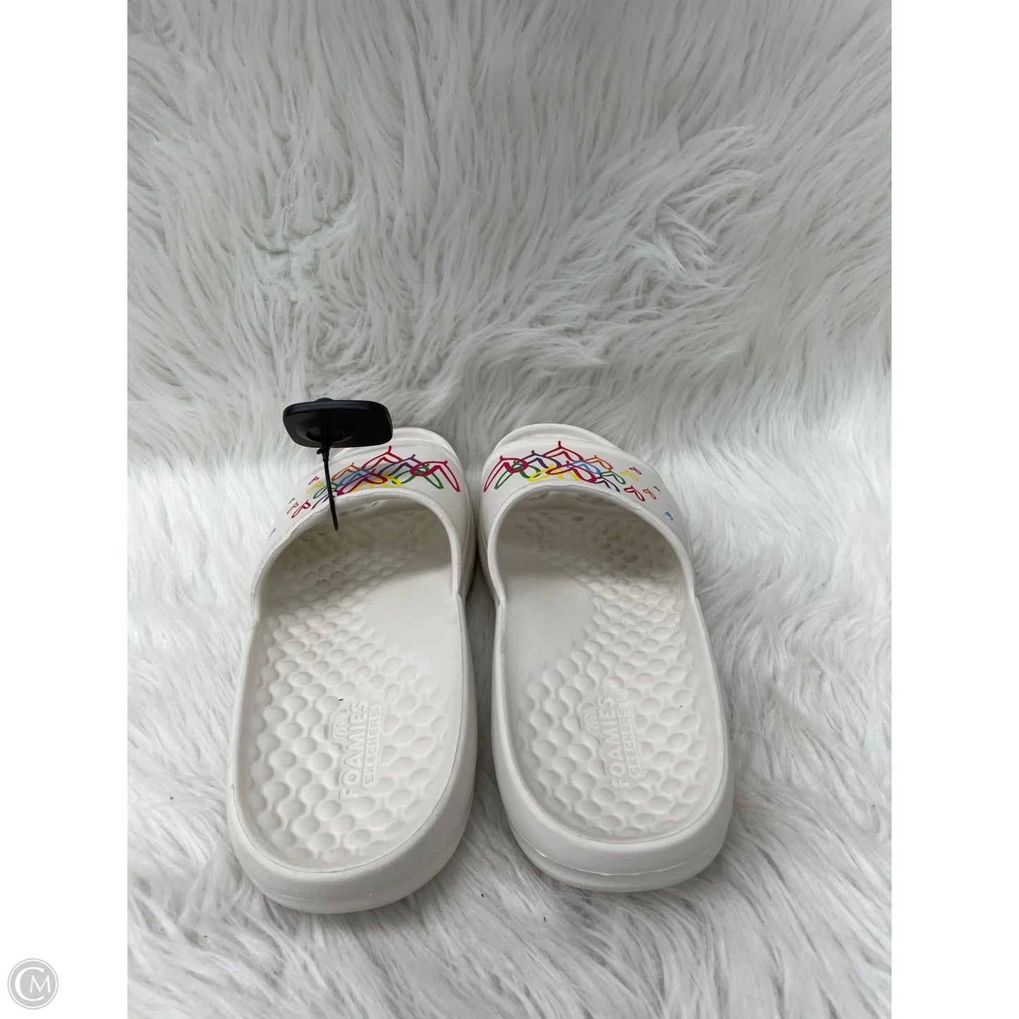 Sandals Flats By Skechers In White, Size: 9